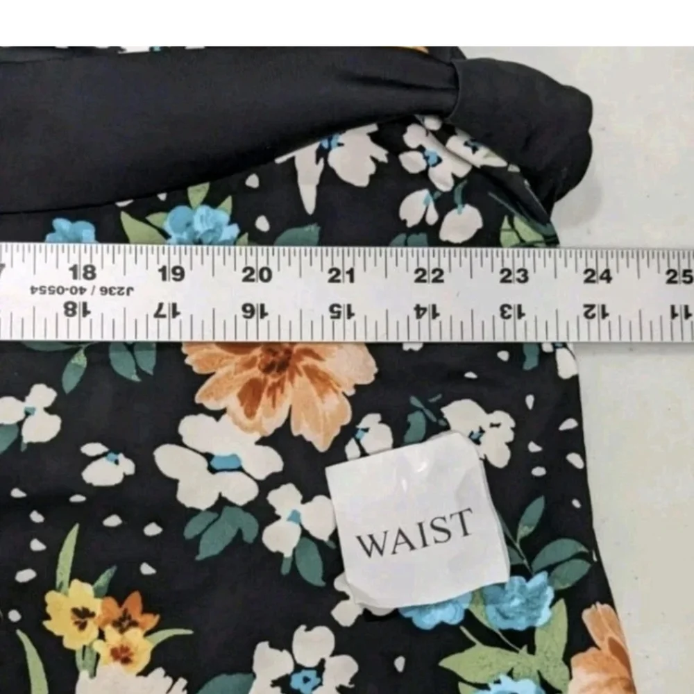 NWT Torrid 5 Wireless Bandeau Belted One Piece Swimsuit 5X 1 Pc Swim #5000